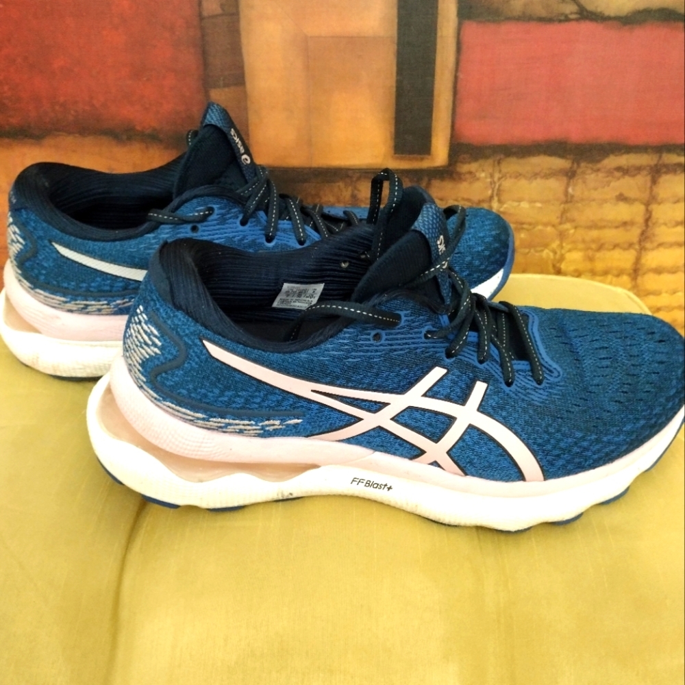 Asics Gel-Nimbus 24 Size 9
